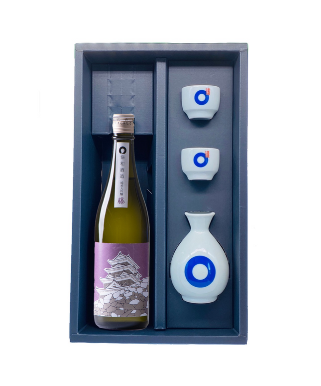 選べる大洲城ラベル720mlと、とっくり・おちょこ（2個）のセット【専用箱】
